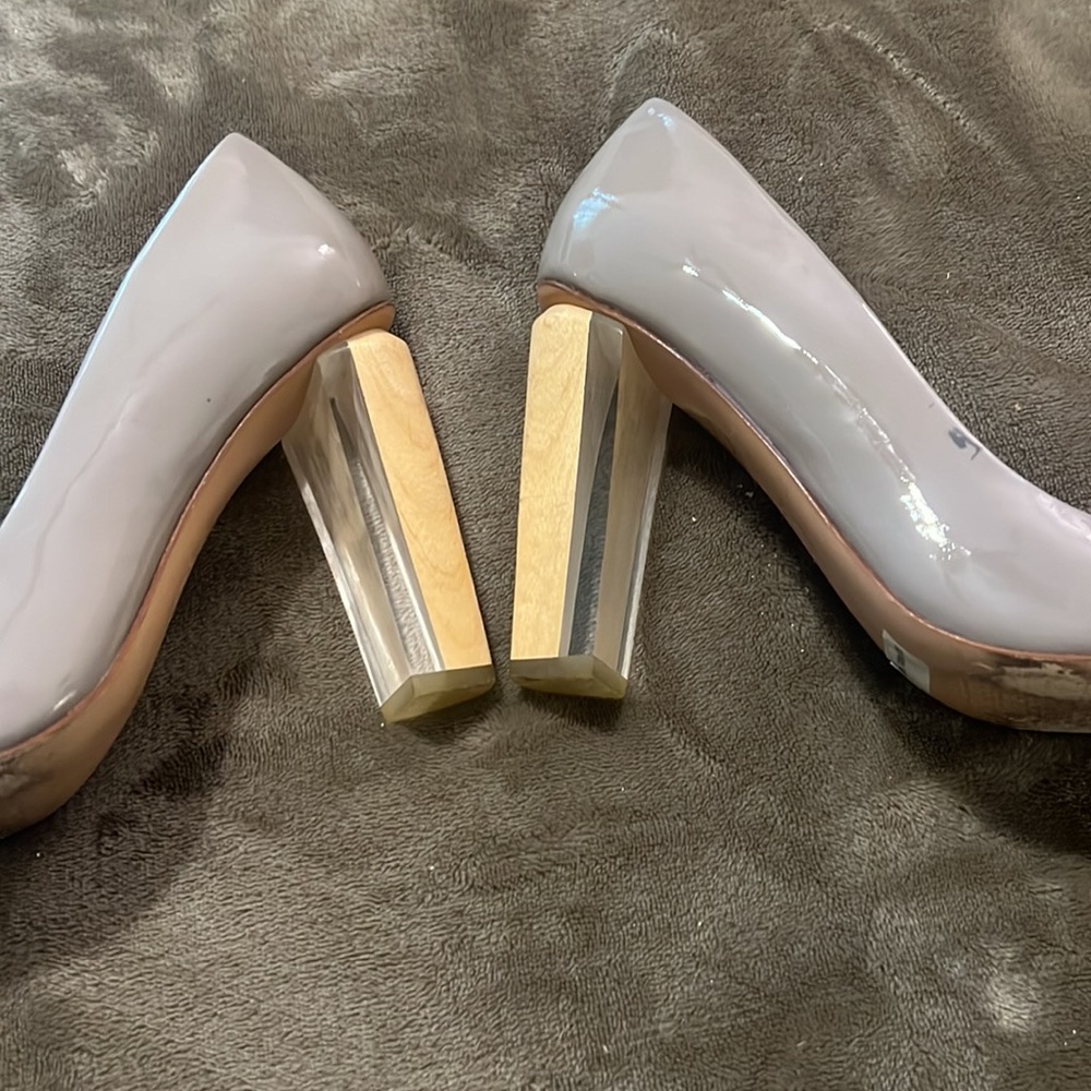 A Unique Pump With A Translucent,Wood Patent Leat… - image 4